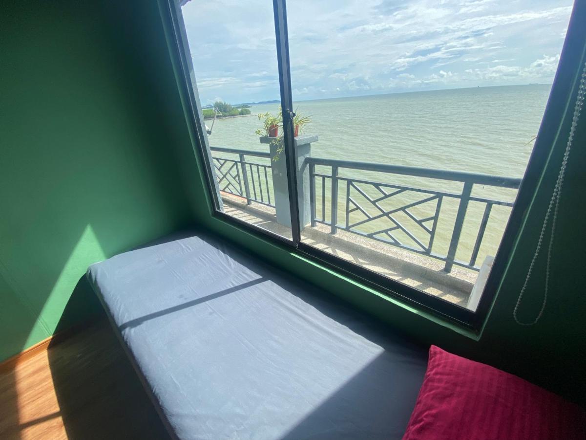 D' Sea View Apartment Port Dickson Exteriör bild